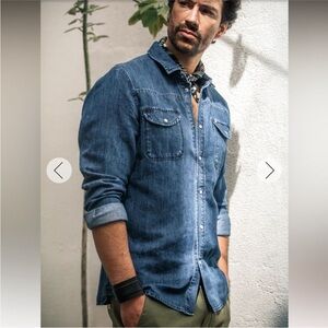 Treasure & Bond Denim Pearl Snap Top! Men’s Large